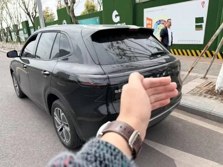 2025 WuLing XingGuangS 1.5L 106HP L4 E-CVT PHEV,autocango,china used car exporter,china ev exporter,chinese used car exporter,chinese used ev exporter