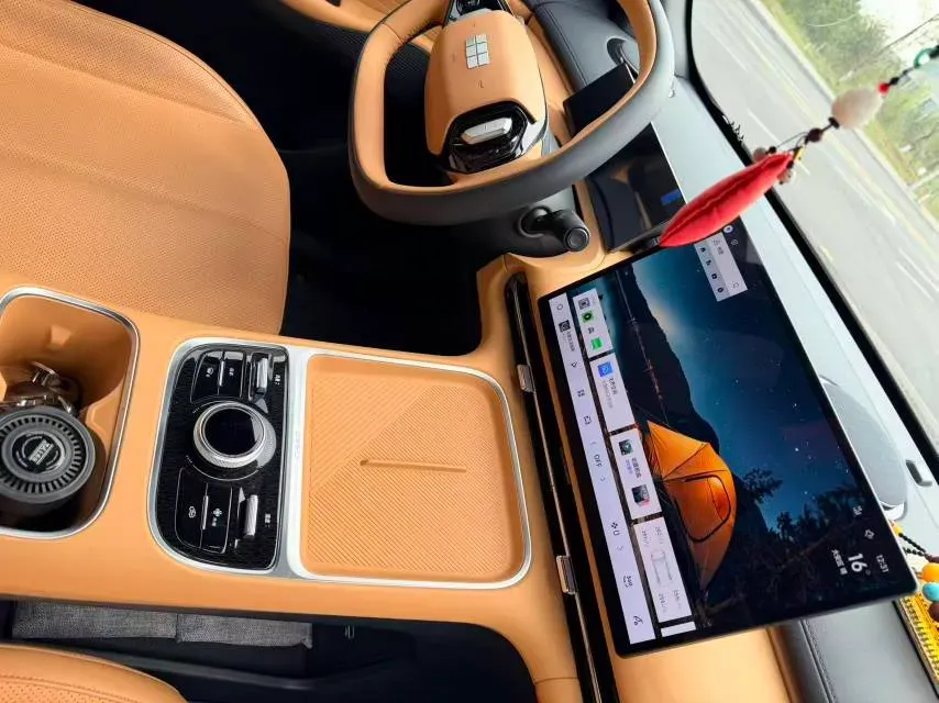 2025 WuLing XingGuangS 1.5L 106HP L4 E-CVT PHEV,autocango,china used car exporter,china ev exporter,chinese used car exporter,chinese used ev exporter