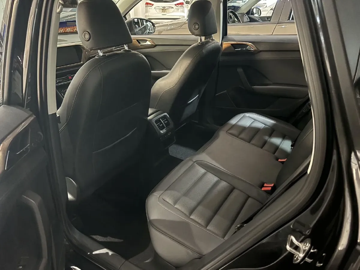 2021 Volkswagen Tharu 1.4T 150HP L4 7DCT,autocango,china used car exporter,china ev exporter,chinese used car exporter,chinese used ev exporter