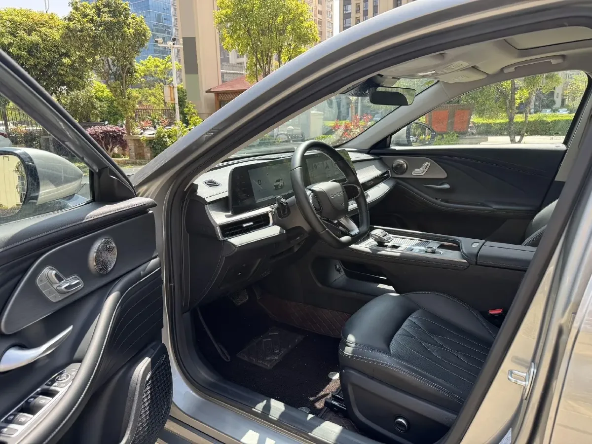 2025 Chery Arrizo 8 1.6T 197HP L4 7DCT,autocango,china used car exporter,china ev exporter,chinese used car exporter,chinese used ev exporter