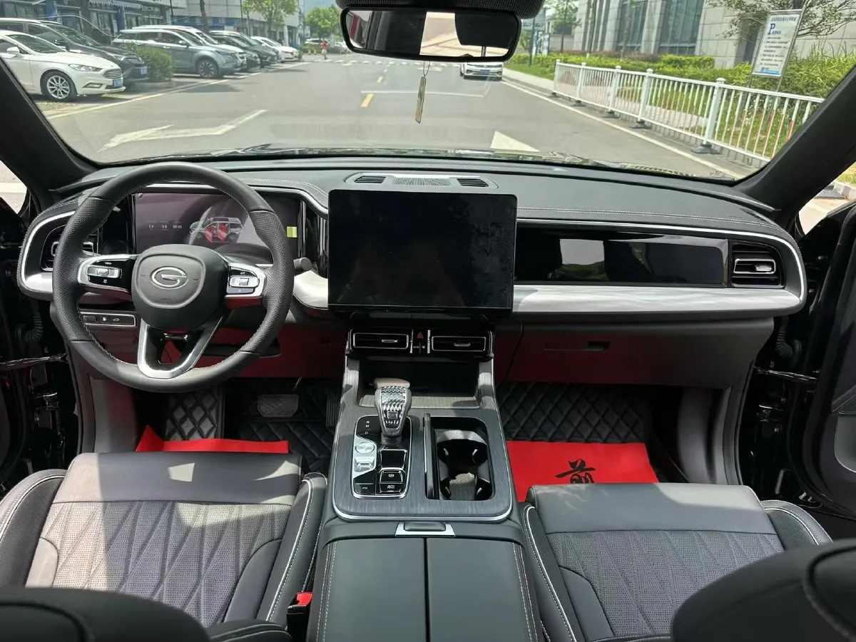 2025 GAC Trumpchi GS8 2.0T 252HP L4 8AT,autocango,china used car exporter,china ev exporter,chinese used car exporter,chinese used ev exporter