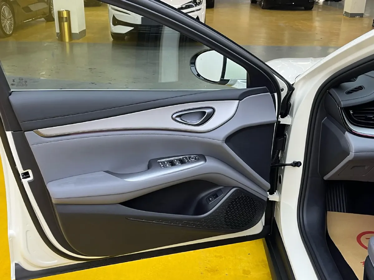 2026 BYD Seal07 DM-i 1.5T 156HP L4 E-CVT PHEV,autocango,china used car exporter,china ev exporter,chinese used car exporter,chinese used ev exporter