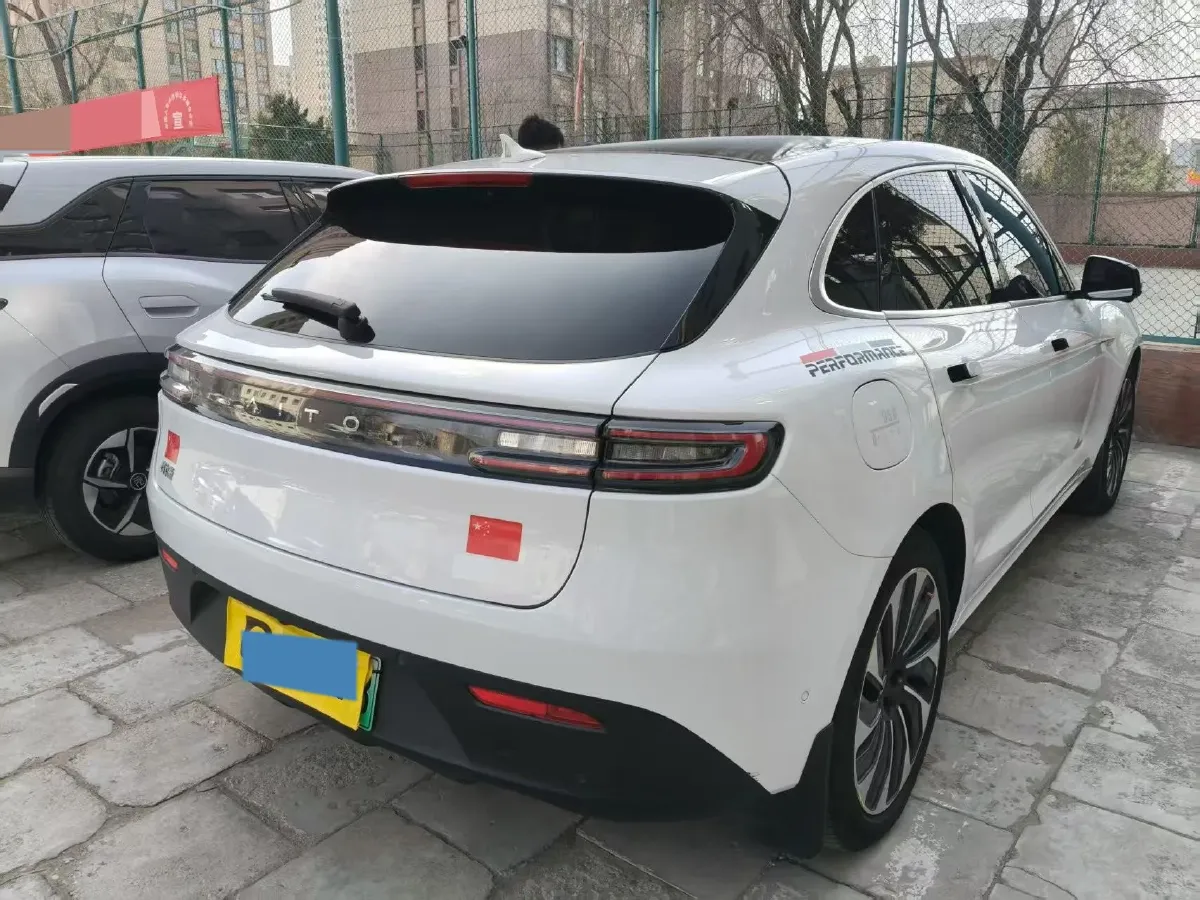 2022 AITO AITO M5 Range Extended 125HP REEV 40KWH,autocango,china used car exporter,china ev exporter,chinese used car exporter,chinese used ev exporter