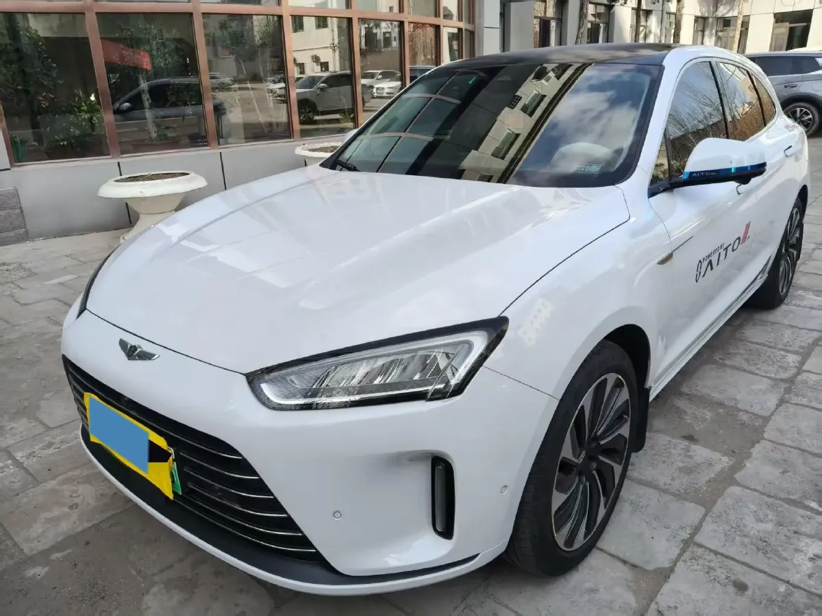 2022 AITO AITO M5 Range Extended 125HP REEV 40KWH,autocango,china used car exporter,china ev exporter,chinese used car exporter,chinese used ev exporter
