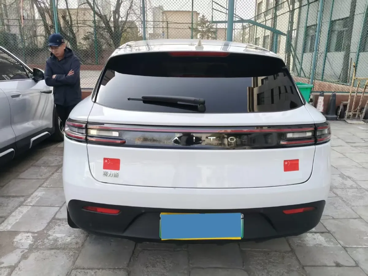 2022 AITO AITO M5 Range Extended 125HP REEV 40KWH,autocango,china used car exporter,china ev exporter,chinese used car exporter,chinese used ev exporter