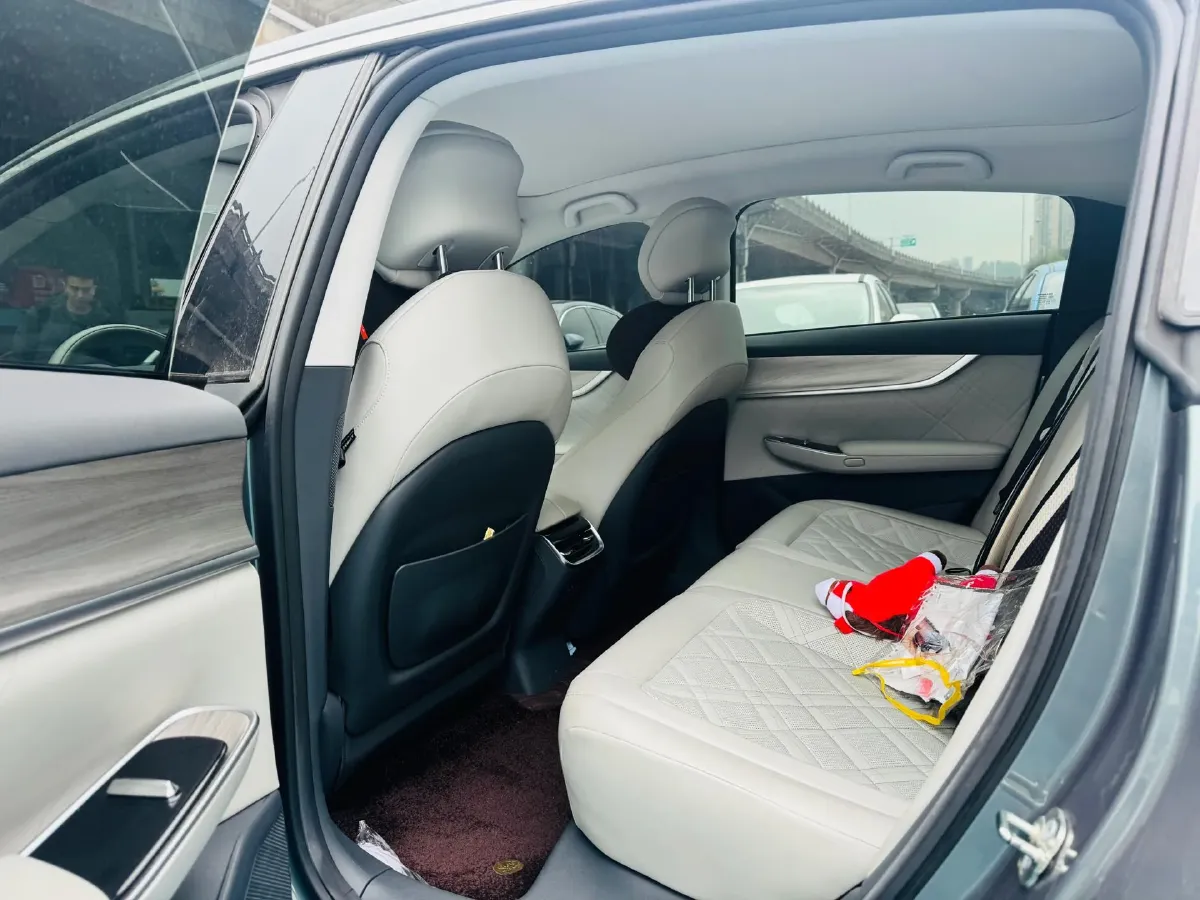 2023 ChangAn QiYuan A07 1.5L 95HP L4 REEV 28.4KWH,autocango,china used car exporter,china ev exporter,chinese used car exporter,chinese used ev exporter