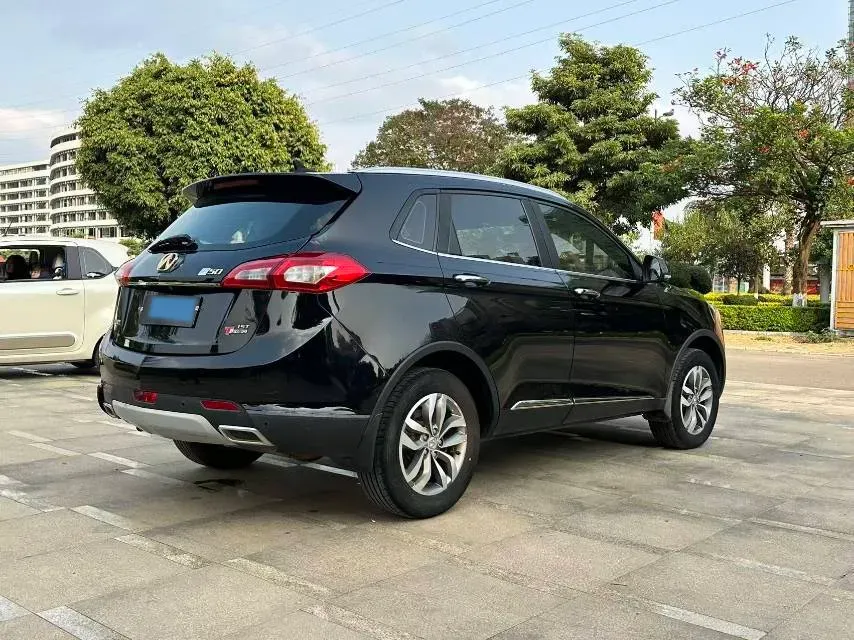 2016 BAIC WeiWang S50 1.5T 150HP L4 6MT,autocango,china used car exporter,china ev exporter,chinese used car exporter,chinese used ev exporter