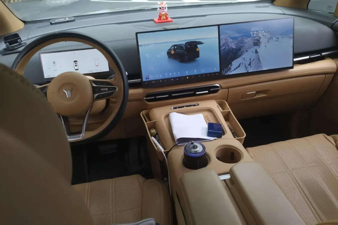 2025 Voyah Dream BEV 108.7KWH,autocango,china used car exporter,china ev exporter,chinese used car exporter,chinese used ev exporter