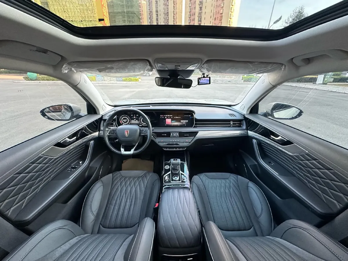 2022 HongQi HS5 2.0T 224HP L4 6AT,autocango,china used car exporter,china ev exporter,chinese used car exporter,chinese used ev exporter