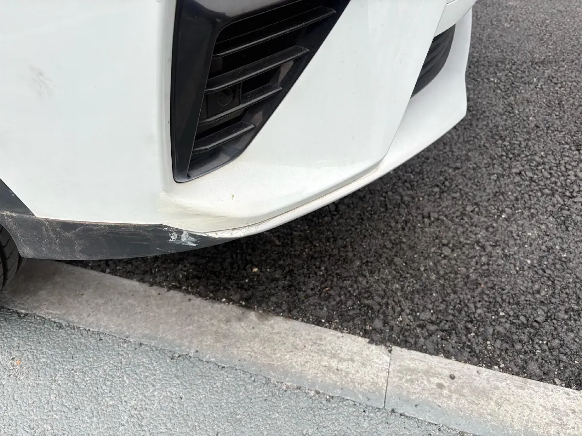 2020 Roewe RX5 1.5T 173HP L4 6MT,autocango,china used car exporter,china ev exporter,chinese used car exporter,chinese used ev exporter