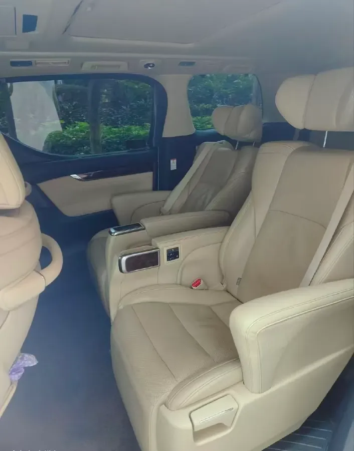 2018 Toyota Alphard 3.5L 301HP V6 8AT,autocango,china used car exporter,china ev exporter,chinese used car exporter,chinese used ev exporter