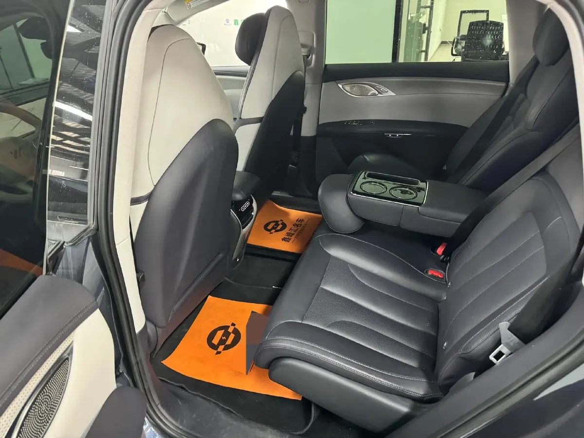 2023 IM LS7 BEV 100KWH,autocango,china used car exporter,china ev exporter,chinese used car exporter,chinese used ev exporter