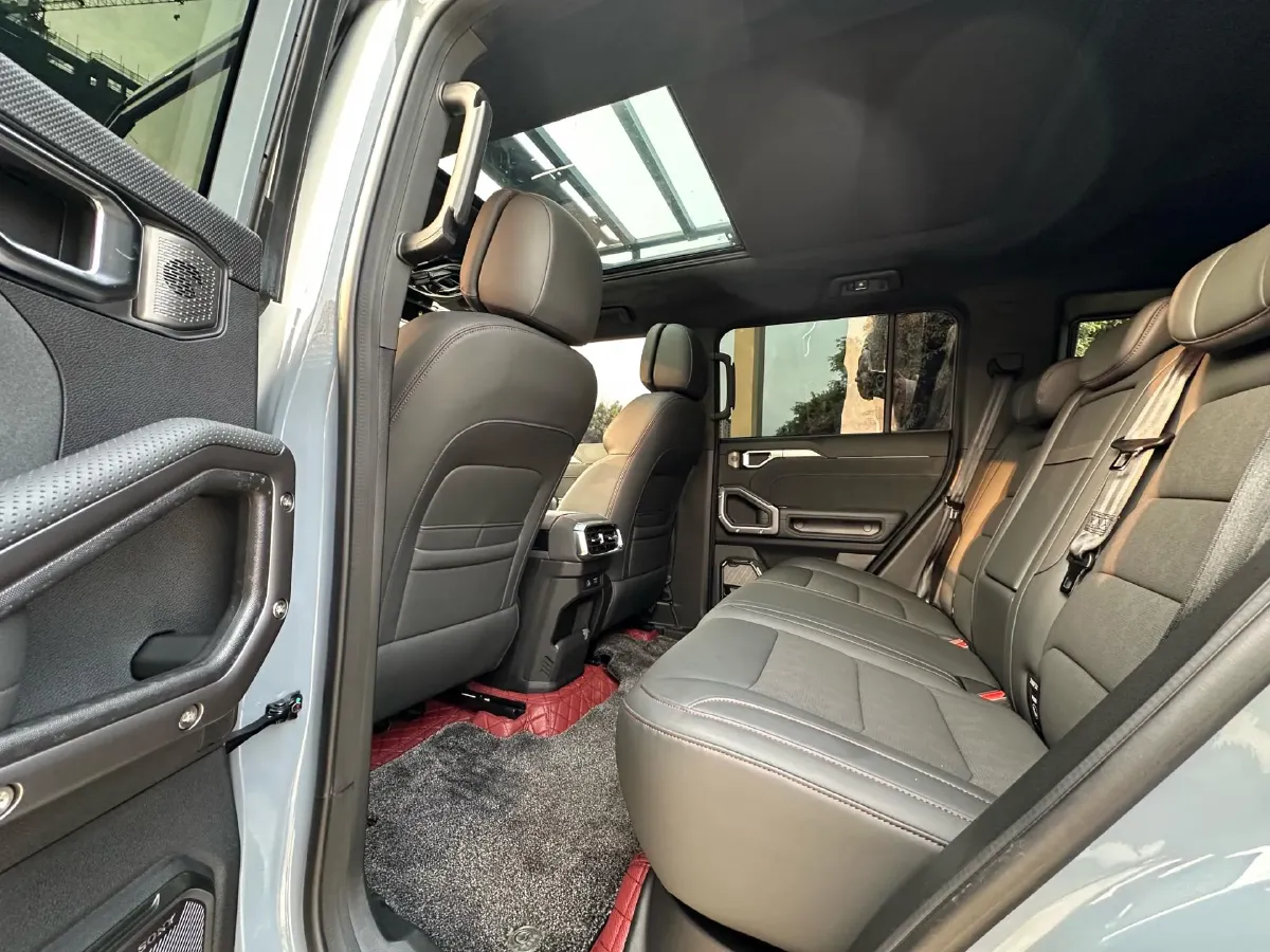 2023 Jetour Traveller 2.0T 254HP L4 7DCT,autocango,china used car exporter,china ev exporter,chinese used car exporter,chinese used ev exporter