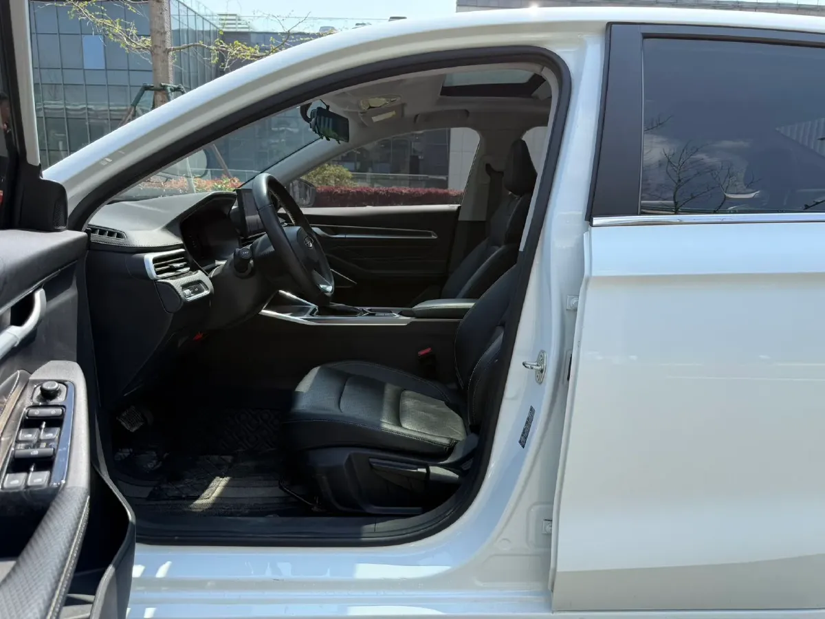 2023 Geely Emgrand 1.5L 127HP L4 CVT,autocango,china used car exporter,china ev exporter,chinese used car exporter,chinese used ev exporter