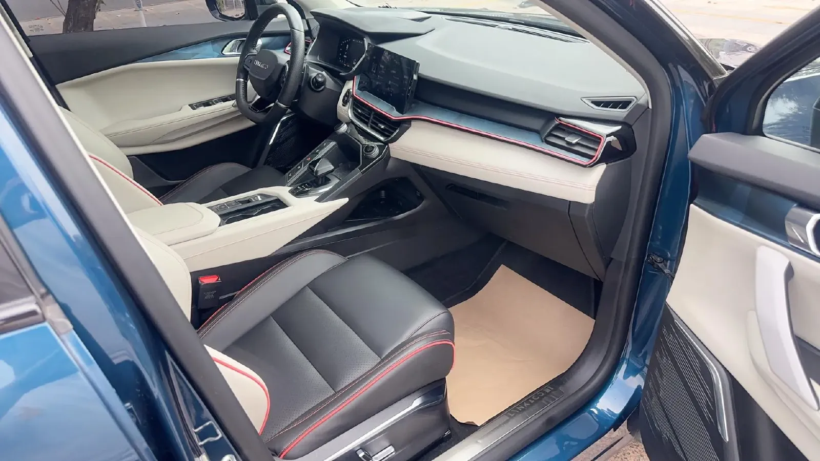 2020 LYNK&CO 06 1.5T 177HP L3 7DCT,autocango,china used car exporter,china ev exporter,chinese used car exporter,chinese used ev exporter