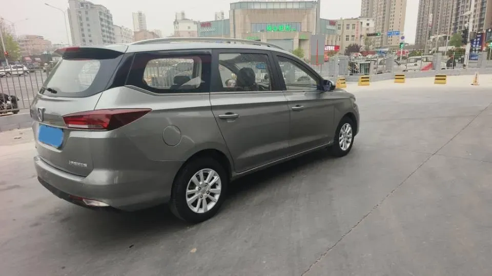 2018 BaoJun 530 1.5T 150HP L4 6MT,autocango,china used car exporter,china ev exporter,chinese used car exporter,chinese used ev exporter