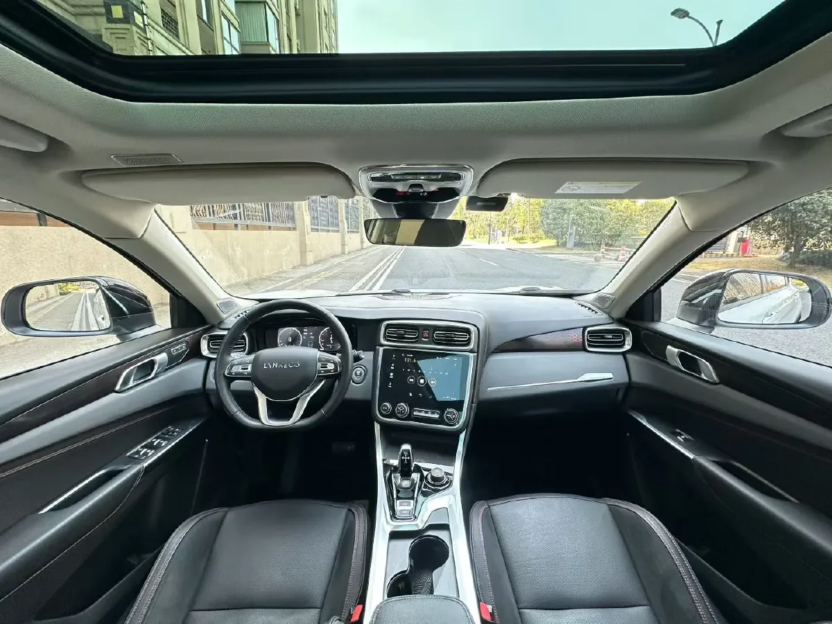 2017 Foton Sauvana 2.0T 218HP L4 6AT,autocango,china used car exporter,china ev exporter,chinese used car exporter,chinese used ev exporter