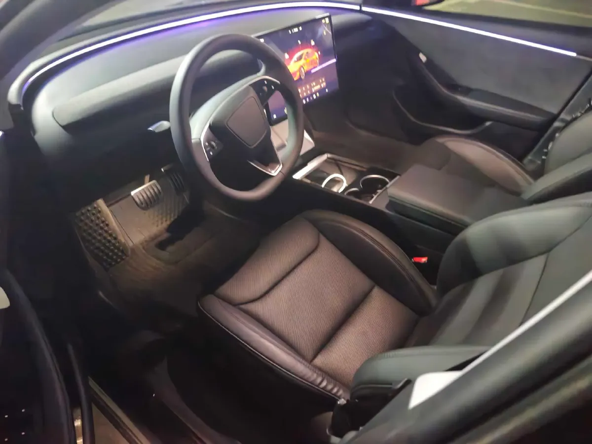 2023 Buick EnvisionPlus 2.0T 237HP L4 9AT,autocango,china used car exporter,china ev exporter,chinese used car exporter,chinese used ev exporter