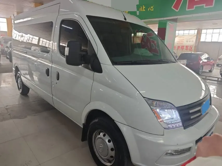 2020 MAXUS XinTu V80 2.5T 136HP L4 6MT,autocango,china used car exporter,china ev exporter,chinese used car exporter,chinese used ev exporter