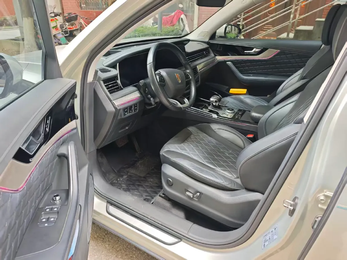 2019 HongQi HS5 2.0T 224HP L4 6AT,autocango,china used car exporter,china ev exporter,chinese used car exporter,chinese used ev exporter