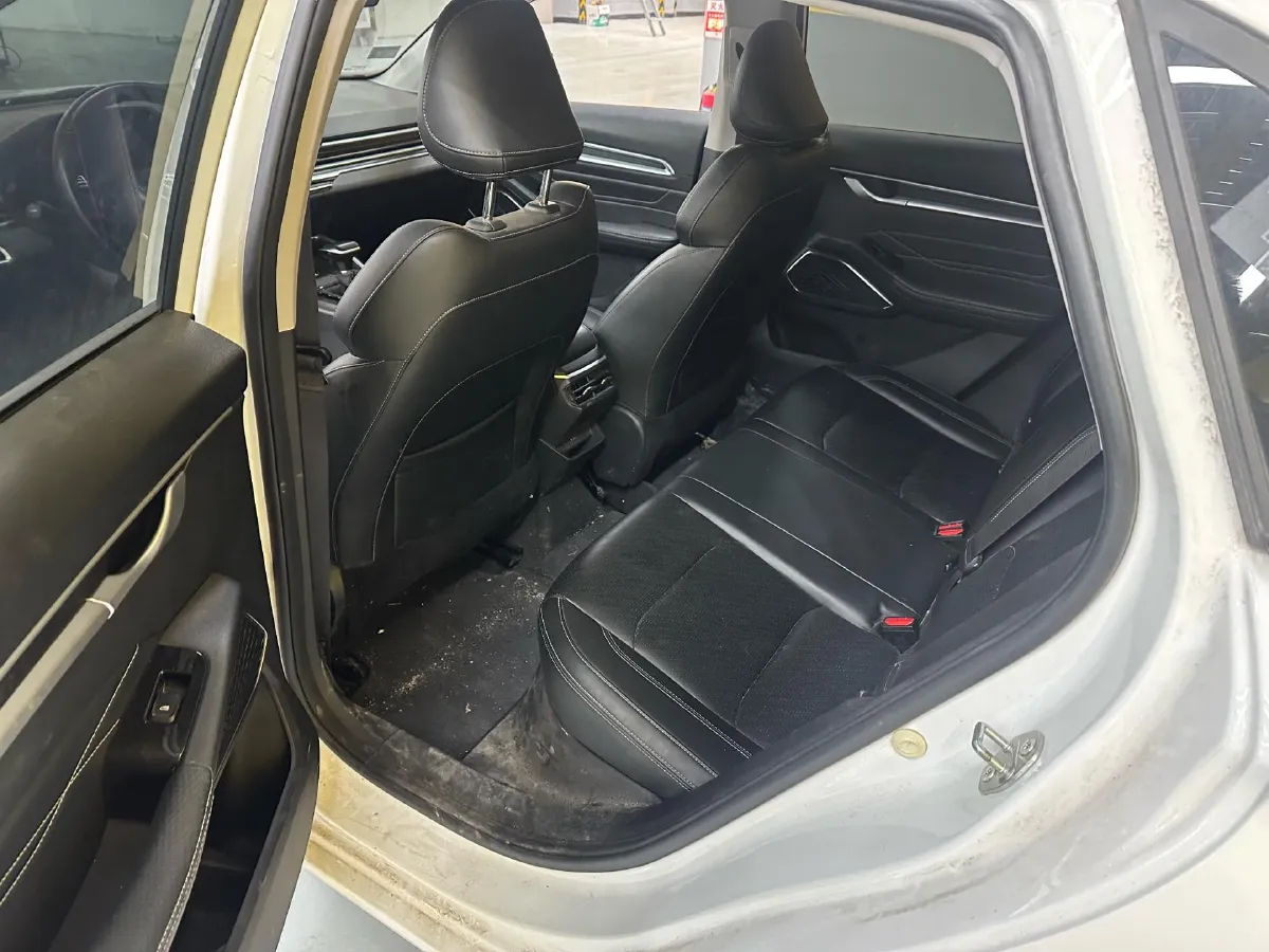 2022 Geely Emgrand 1.5L 114HP L4 CVT,autocango,china used car exporter,china ev exporter,chinese used car exporter,chinese used ev exporter