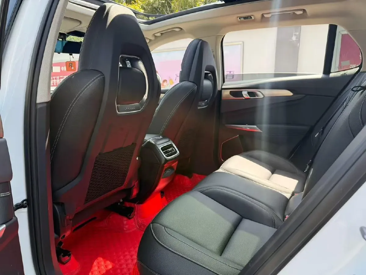 2020 LYNK&CO 01 2.0T 190HP L4 6AT,autocango,china used car exporter,china ev exporter,chinese used car exporter,chinese used ev exporter