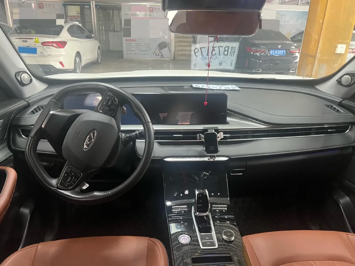 2022 Chery Tiggo 8 Plus 1.6T 197HP L4 7DCT,autocango,china used car exporter,china ev exporter,chinese used car exporter,chinese used ev exporter