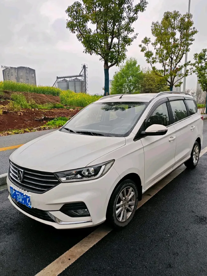 2018 BaoJun 360 1.5L 112HP L4 6MT,autocango,china used car exporter,china ev exporter,chinese used car exporter,chinese used ev exporter