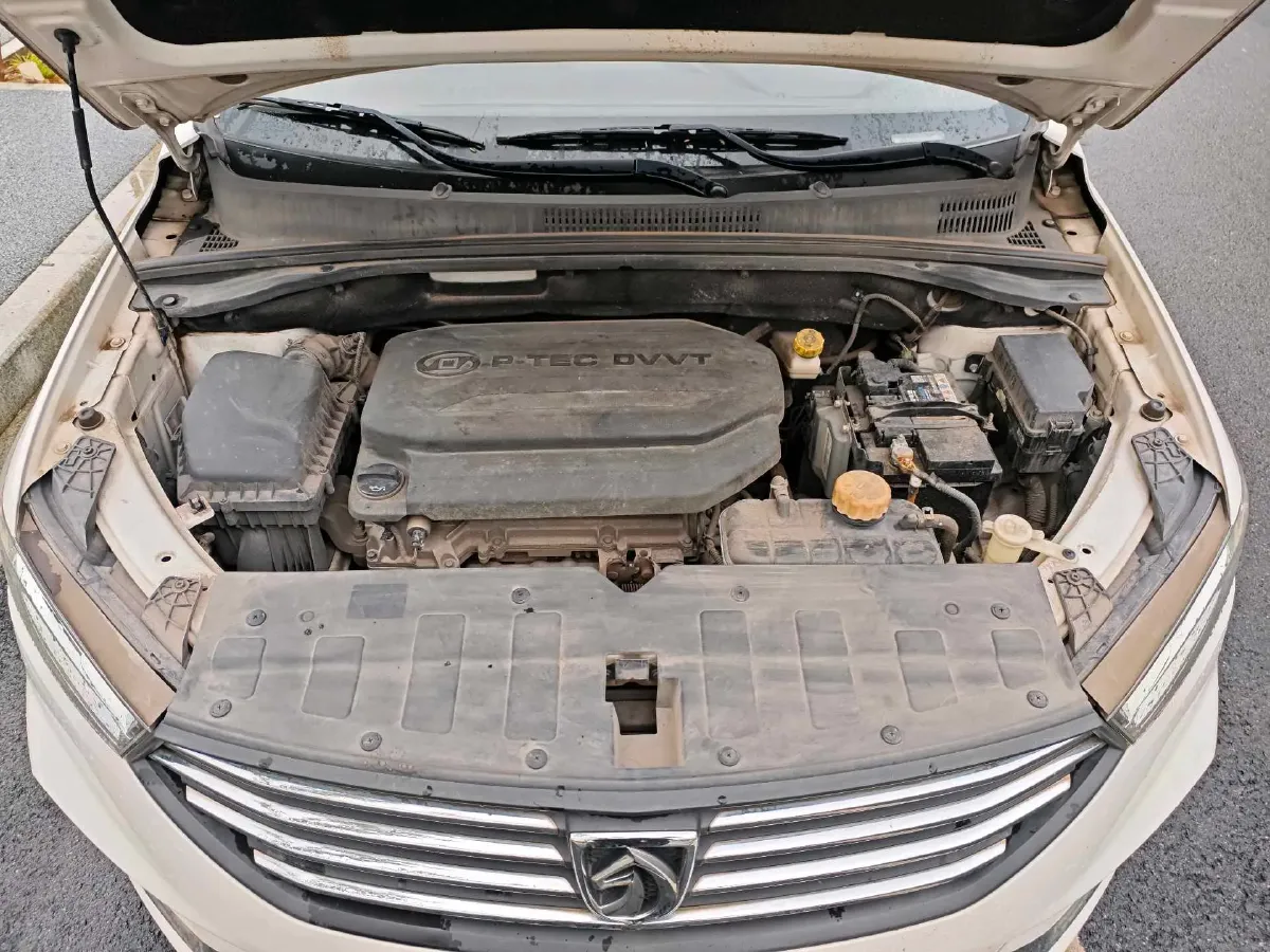 2018 BaoJun 360 1.5L 112HP L4 6MT,autocango,china used car exporter,china ev exporter,chinese used car exporter,chinese used ev exporter