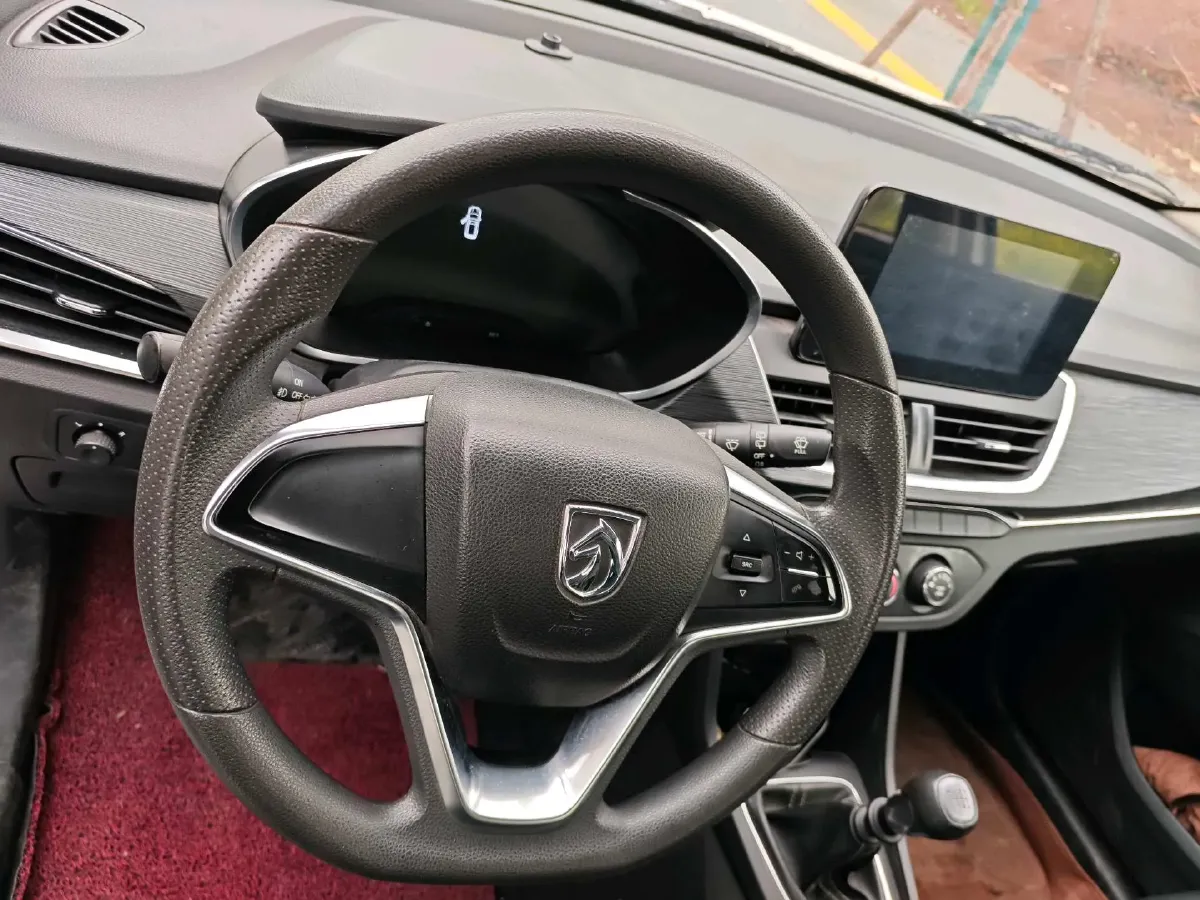 2018 BaoJun 360 1.5L 112HP L4 6MT,autocango,china used car exporter,china ev exporter,chinese used car exporter,chinese used ev exporter