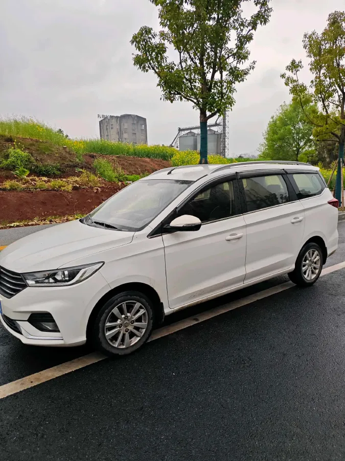2018 BaoJun 360 1.5L 112HP L4 6MT,autocango,china used car exporter,china ev exporter,chinese used car exporter,chinese used ev exporter