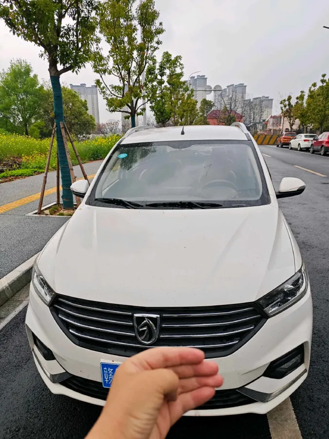 2018 BaoJun 360 1.5L 112HP L4 6MT,autocango,china used car exporter,china ev exporter,chinese used car exporter,chinese used ev exporter