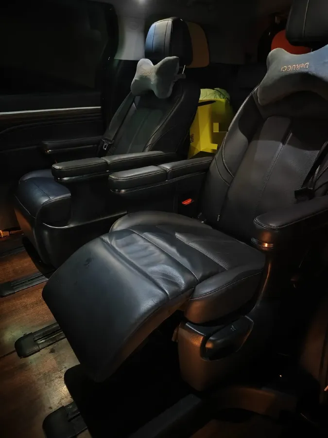 2021 GAC Trumpchi M8 2.0T 252HP L4 8AT,autocango,china used car exporter,china ev exporter,chinese used car exporter,chinese used ev exporter