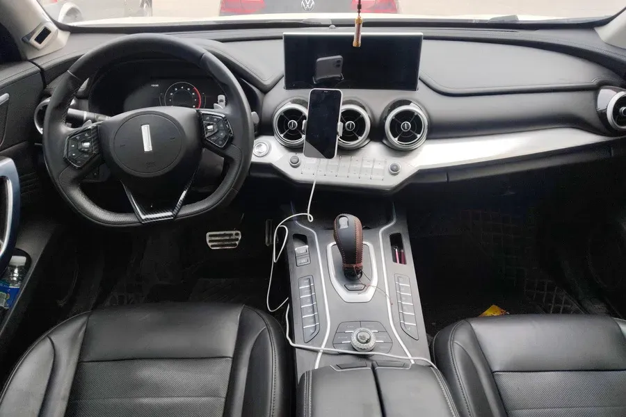 2020 WEY VV7 GT 2.0T 227HP L4 7DCT,autocango,china used car exporter,china ev exporter,chinese used car exporter,chinese used ev exporter