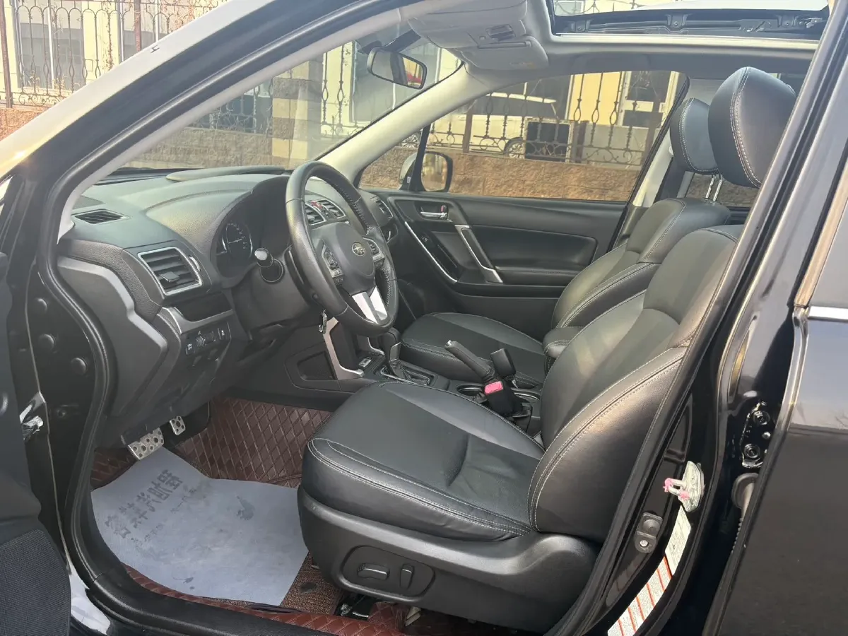 2018 BMW 1 Series 1.5T 136HP L3 8AT,autocango,china used car exporter,china ev exporter,chinese used car exporter,chinese used ev exporter