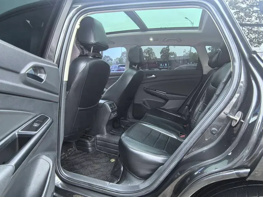 2023 Jetta VS7 1.4T 150HP L4 6AT,autocango,china used car exporter,china ev exporter,chinese used car exporter,chinese used ev exporter