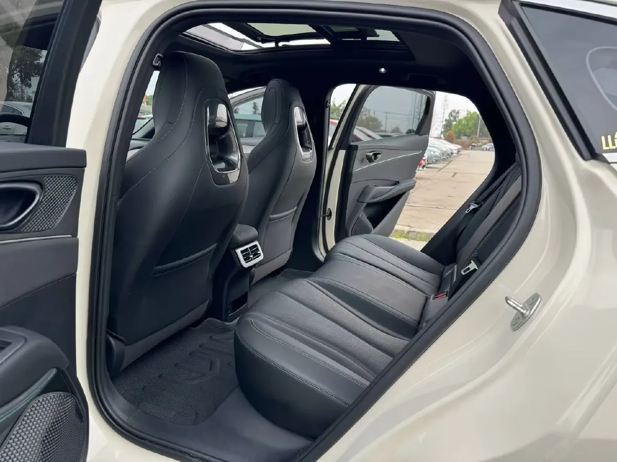 2024 BYD Seal 06 1.5L 101HP L4 E-CVT PHEV 15.87KWH,autocango,china used car exporter,china ev exporter,chinese used car exporter,chinese used ev exporter