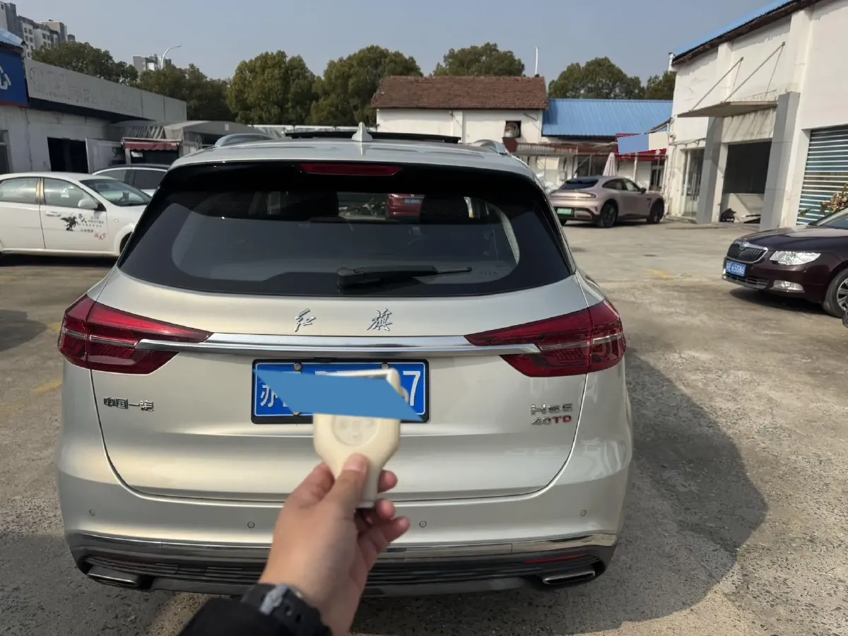 2019 HongQi HS5 2.0T 224HP L4 6AT,autocango,china used car exporter,china ev exporter,chinese used car exporter,chinese used ev exporter