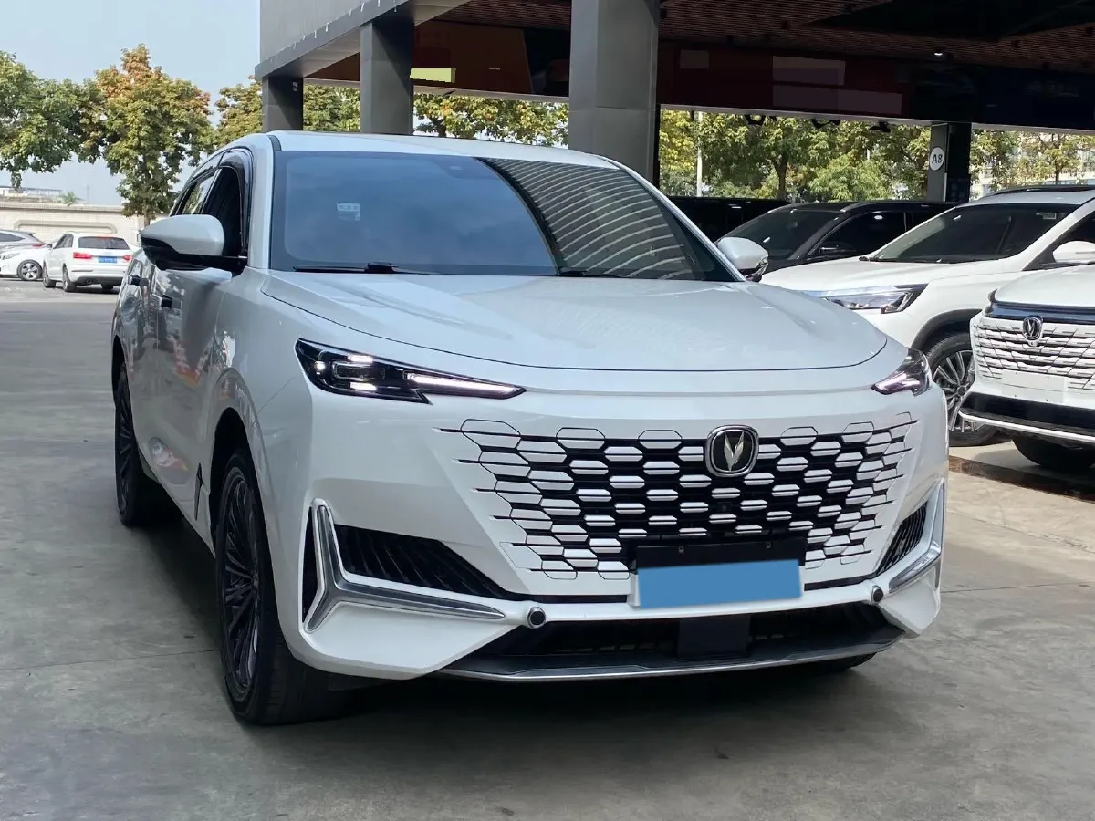 2021 ChangAn UNI-K 2.0T 233HP L4 8AT,autocango,china used car exporter,china ev exporter,chinese used car exporter,chinese used ev exporter
