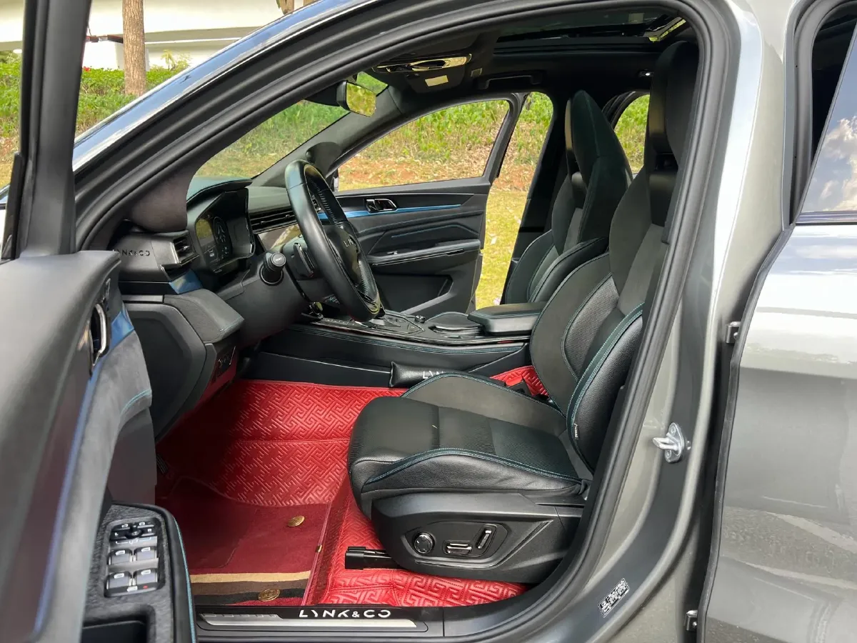 2021 Peugeot 508L 1.6T 200HP L4 8AT PHEV 12KWH,autocango,china used car exporter,china ev exporter,chinese used car exporter,chinese used ev exporter