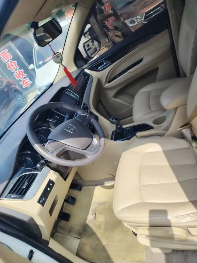 2016 BaoJun 730 1.5L 112HP L4 5MT,autocango,china used car exporter,china ev exporter,chinese used car exporter,chinese used ev exporter