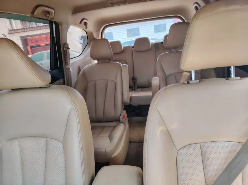 2016 BaoJun 730 1.5L 112HP L4 5MT,autocango,china used car exporter,china ev exporter,chinese used car exporter,chinese used ev exporter