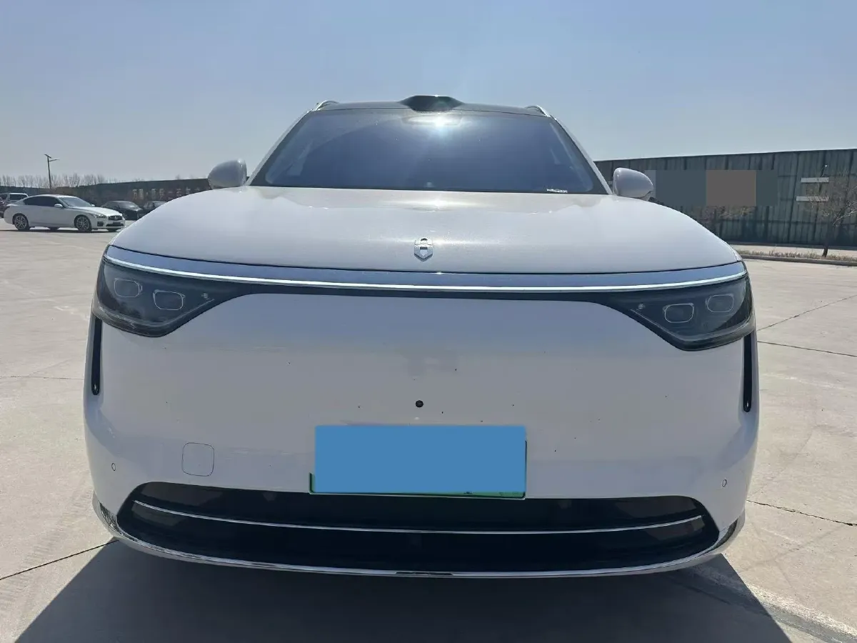 2025 AITO AITO M8 REEV 160HP REEV 53.4KWH,autocango,china used car exporter,china ev exporter,chinese used car exporter,chinese used ev exporter