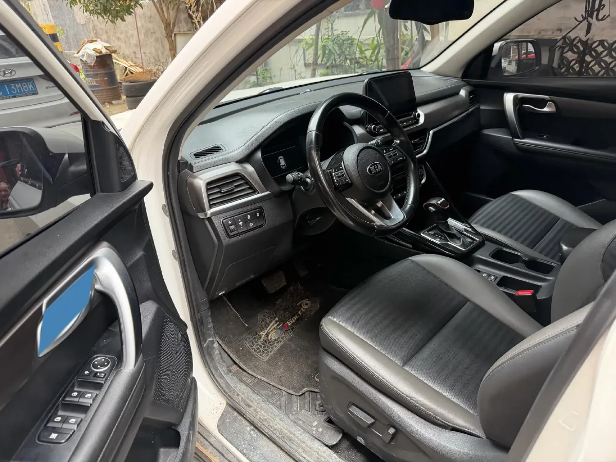 2018 Kia Sportage R 2.0L 160HP L4 6AT,autocango,china used car exporter,china ev exporter,chinese used car exporter,chinese used ev exporter
