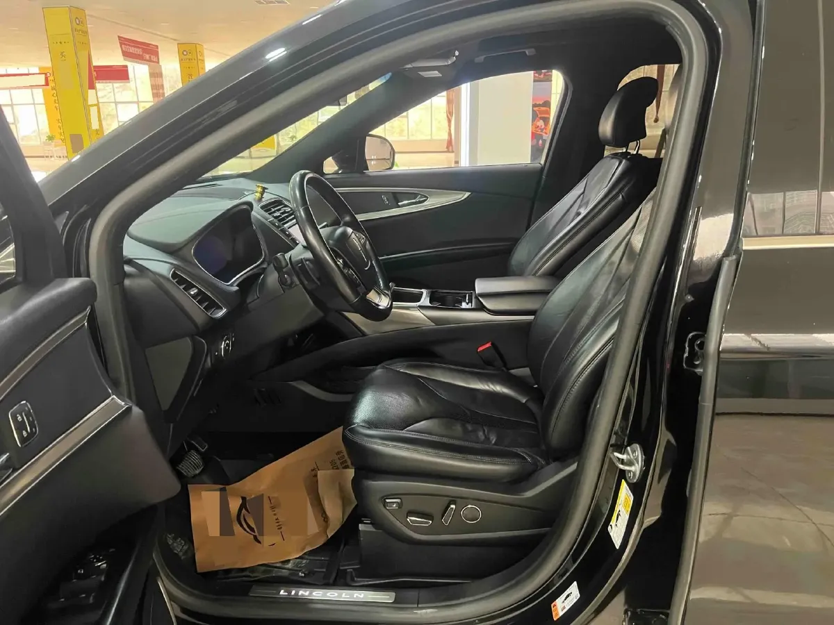 2019 Lincoln Nautilus 2.0T 224HP L4 8AT,autocango,china used car exporter,china ev exporter,chinese used car exporter,chinese used ev exporter