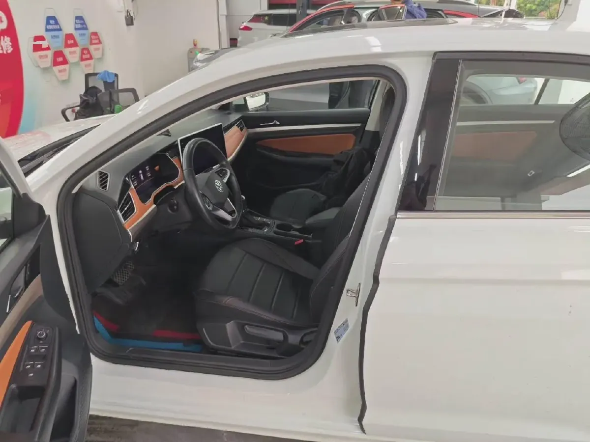 2023 Volkswagen Bora 1.2T 116HP L4 7DCT,autocango,china used car exporter,china ev exporter,chinese used car exporter,chinese used ev exporter