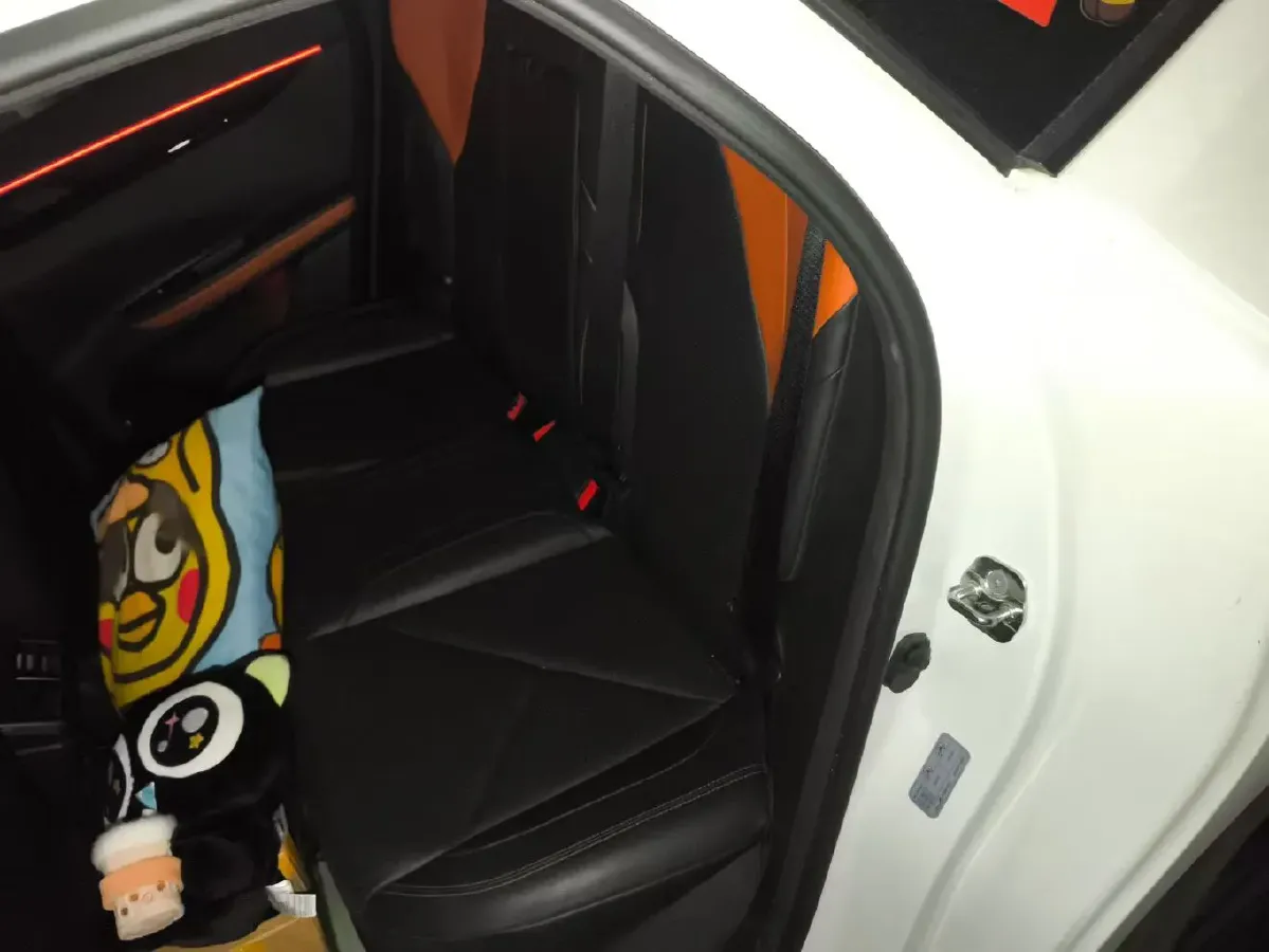 2022 ChangAn UNI-V 1.5T 188HP L4 7DCT,autocango,china used car exporter,china ev exporter,chinese used car exporter,chinese used ev exporter