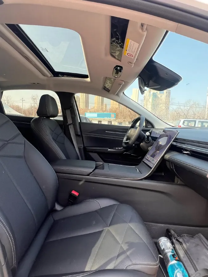 2023 Geely Galaxy L6 1.5T 163HP L4 3DHT PHEV,autocango,china used car exporter,china ev exporter,chinese used car exporter,chinese used ev exporter