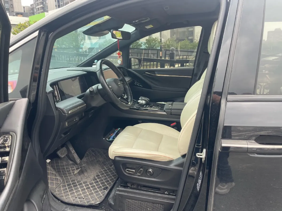 2023 GAC Trumpchi M8 2.0T 190HP L4 E-CVT Hybrid,autocango,china used car exporter,china ev exporter,chinese used car exporter,chinese used ev exporter