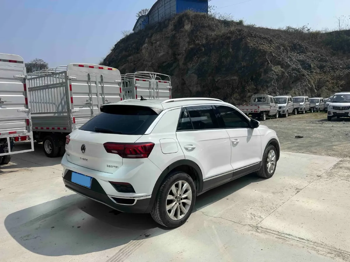 2021 Volkswagen T-Roc 1.4T 150HP L4 7DCT,autocango,china used car exporter,china ev exporter,chinese used car exporter,chinese used ev exporter